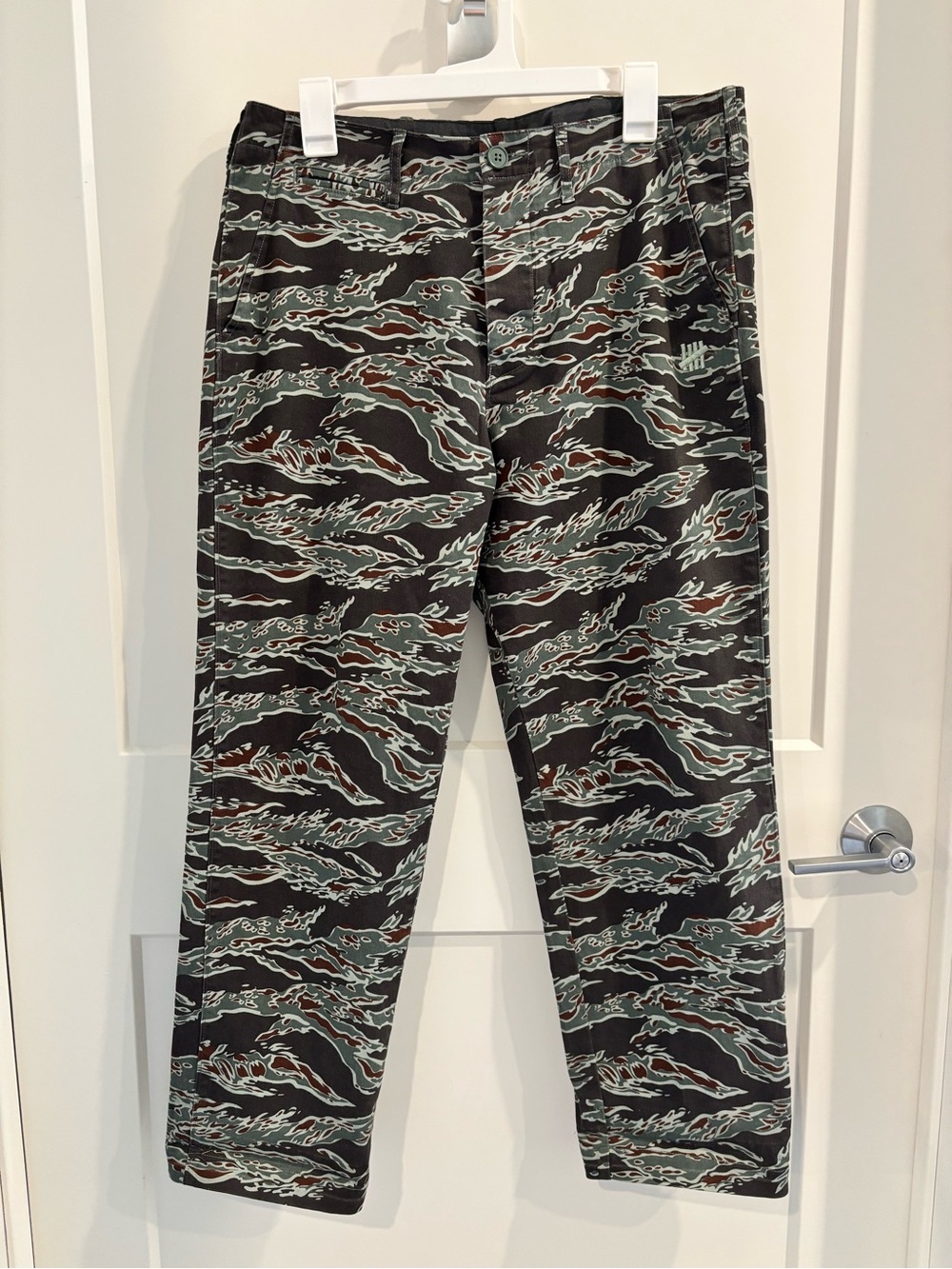 Undefeated pants, men’s size 32